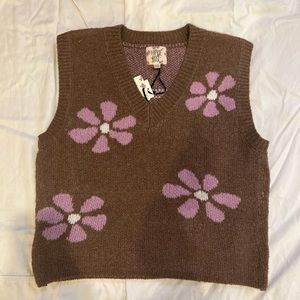 **SHIPS NEXT DAY** 🤝🎅🏼🎄 Hippie Rose Cocoa Violet Flower Sweater Vest Size XS